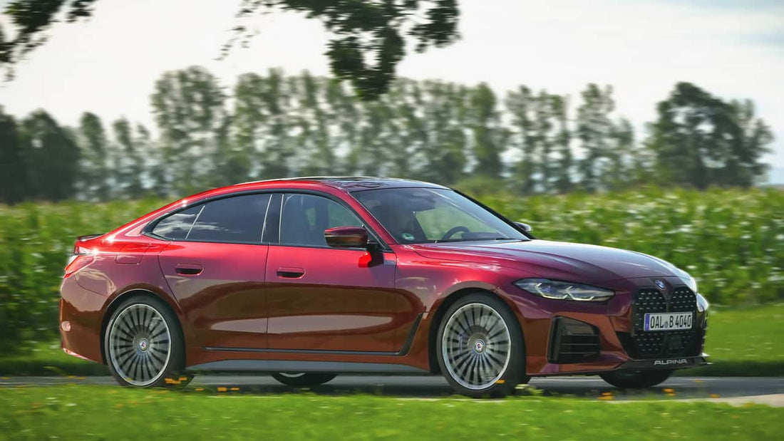 BMW Alpina B4 Gran Coupé 2023: Un Coche que se Siente como un Buen Vino