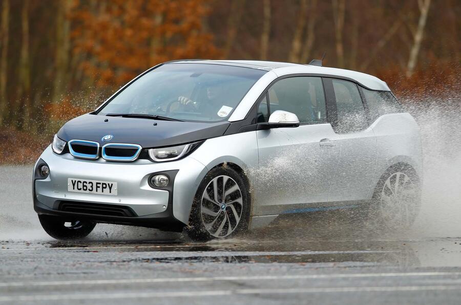 Reseña de BMW i3 2013-2022: Una revisión detallada de la primera generación del coche eléctrico de BMW