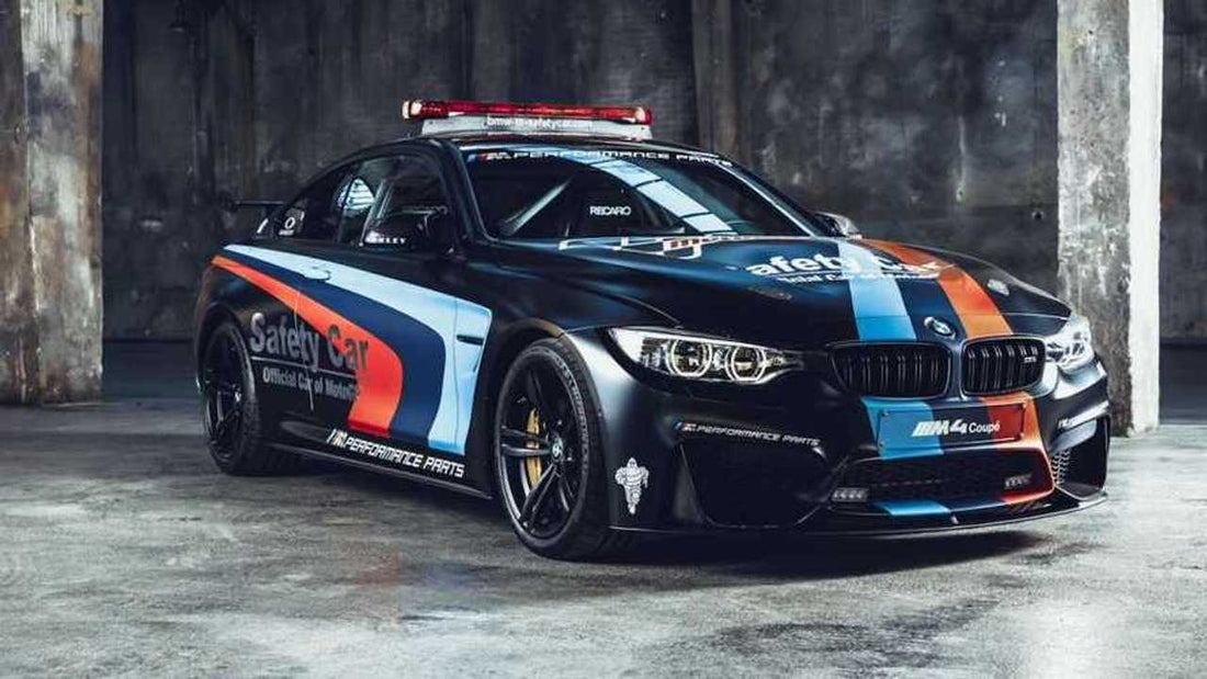 20 años de BMW en la MotoGP: un recorrido por los coches de seguridad más emblemáticos