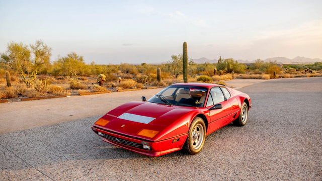 El Ferrari 512 BBi de David Letterman: Una joya de la carretera con un toque de historia nocturna