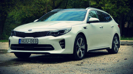 Kia Optima SW GT: Un verdadero bombazo con presentación elegante