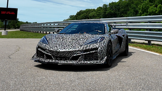 Prueba de velocidad del Corvette ZR1 2025: un superdeporte que alcanza los 205 mph